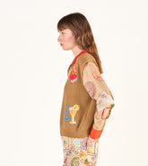 Peach - Embroidered gilet