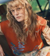 Peach - Embroidered gilet 